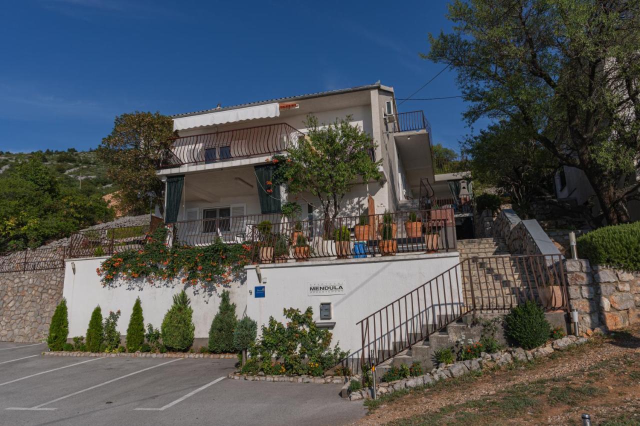 Apartmens Mendula Lägenhet Senj  Exteriör bild