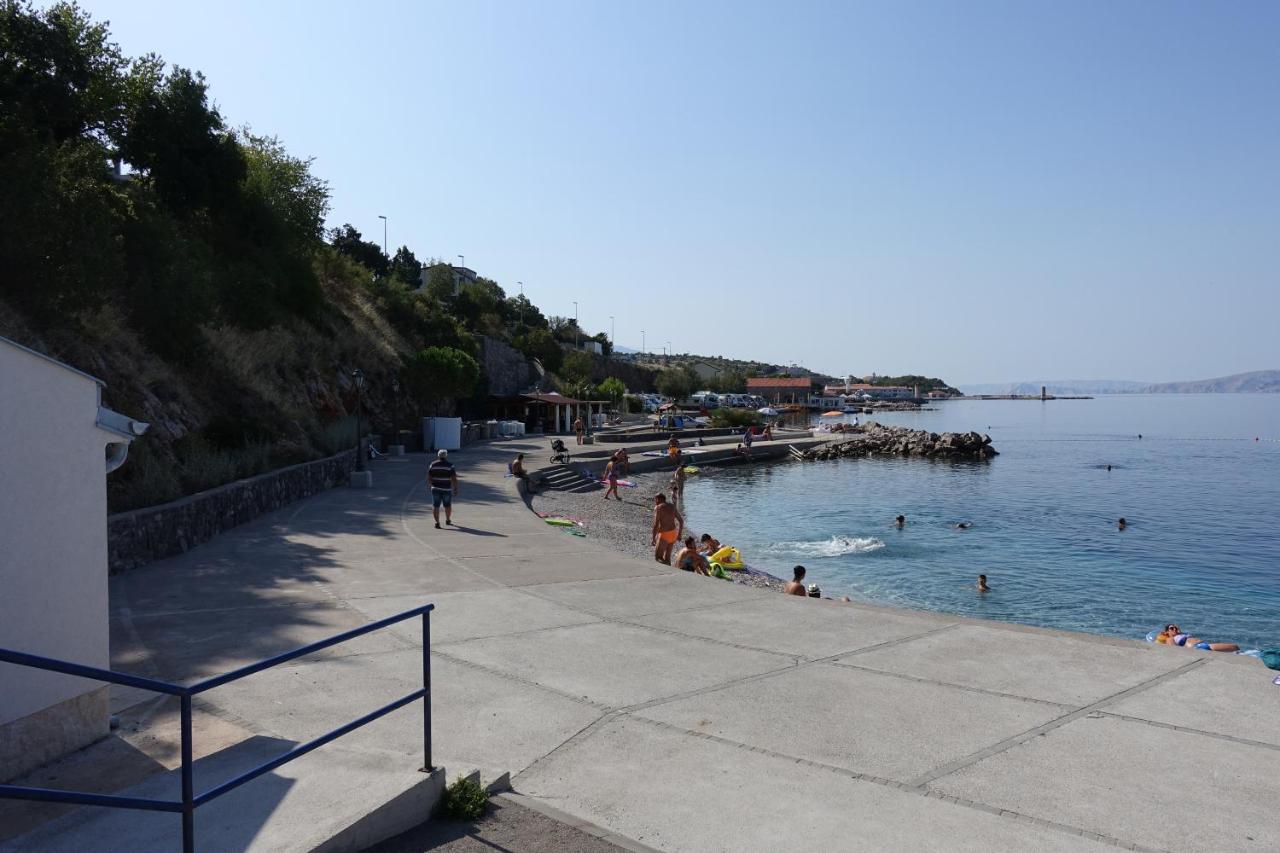 Apartmens Mendula Lägenhet Senj  Exteriör bild