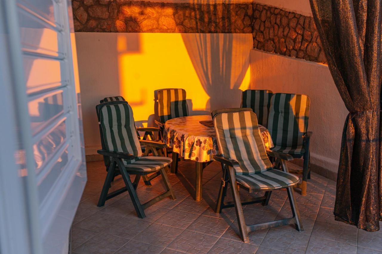 Apartmens Mendula Lägenhet Senj  Exteriör bild
