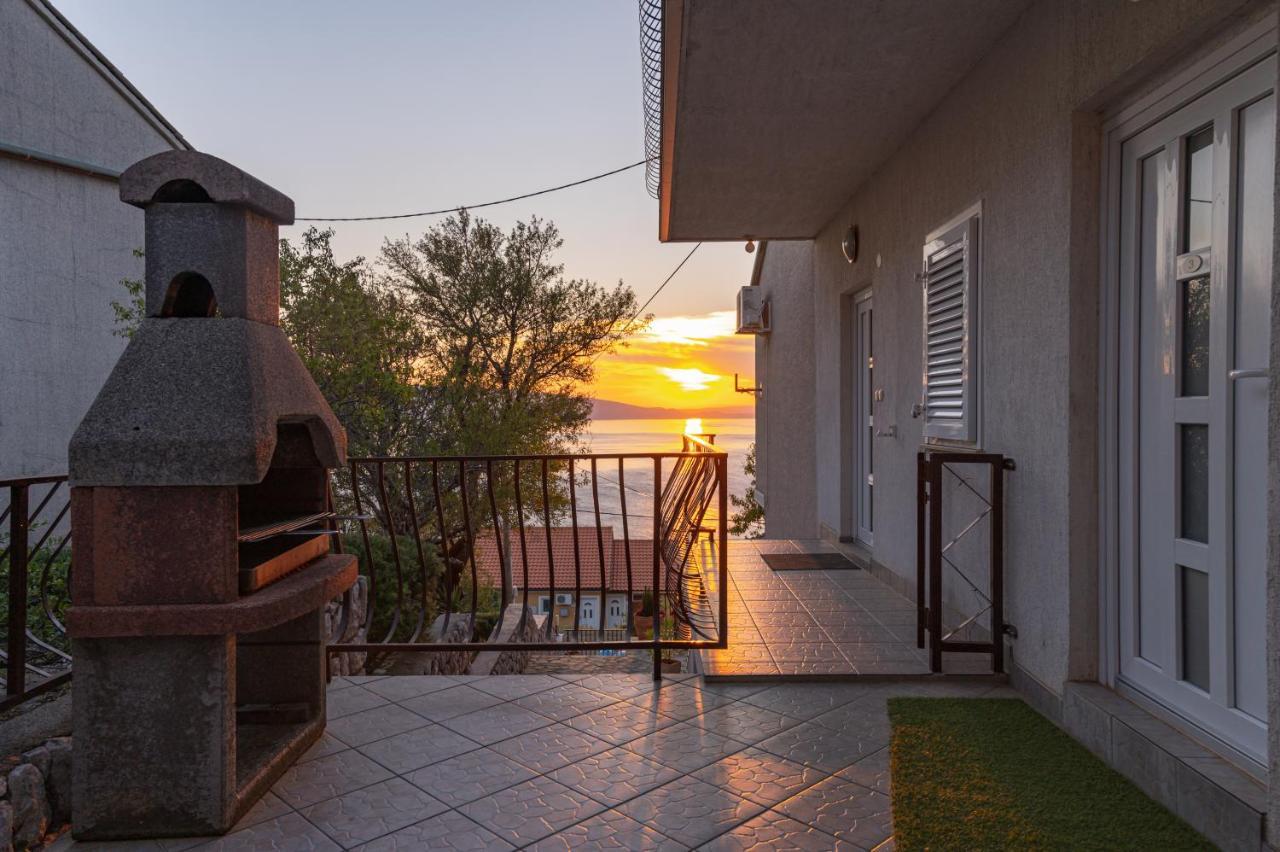 Apartmens Mendula Lägenhet Senj  Exteriör bild